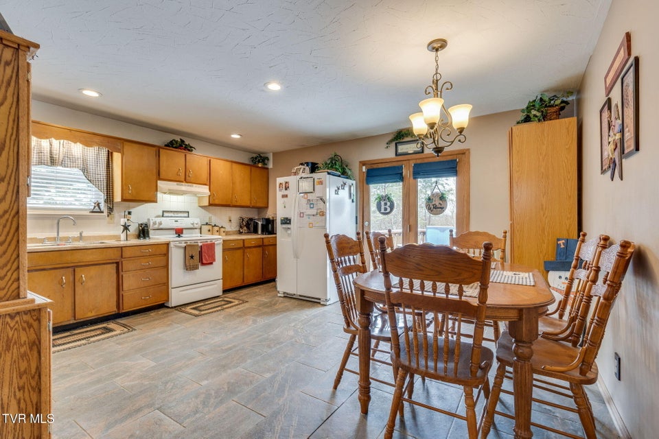 Photo #8: 131 Forest Road