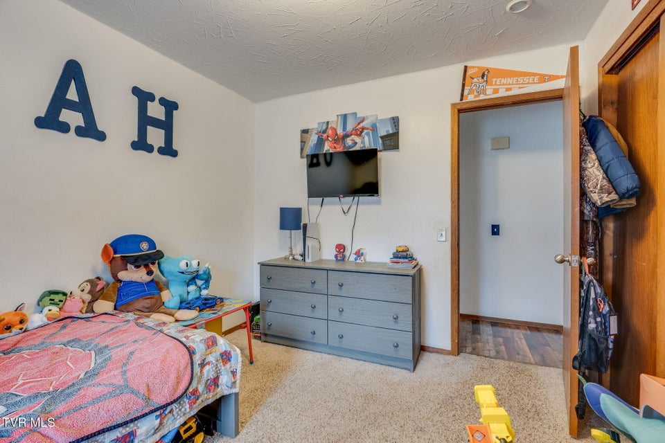 Photo #19: 131 Forest Road