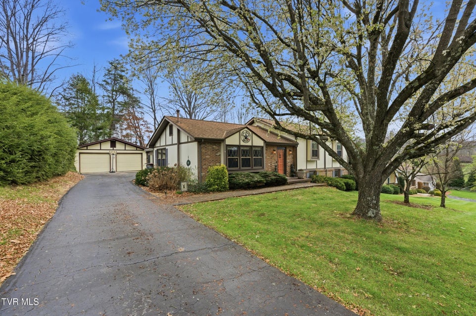 Photo #4: 31 Stone Drive