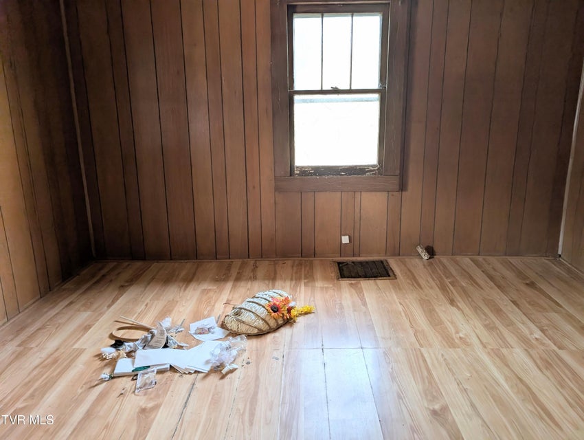 Photo #10: 155 Selfe Drive