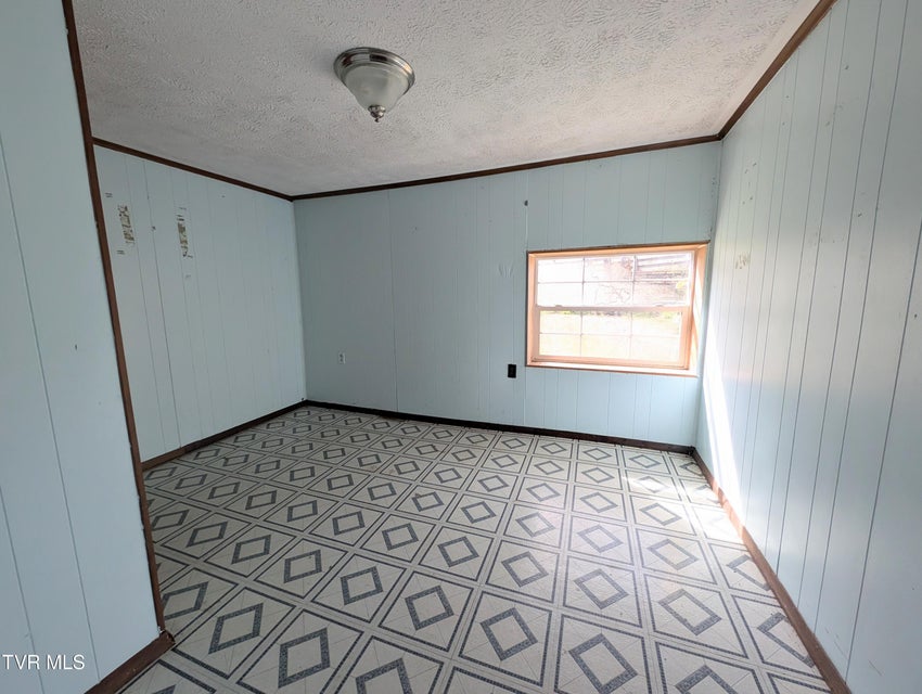 Photo #18: 155 Selfe Drive