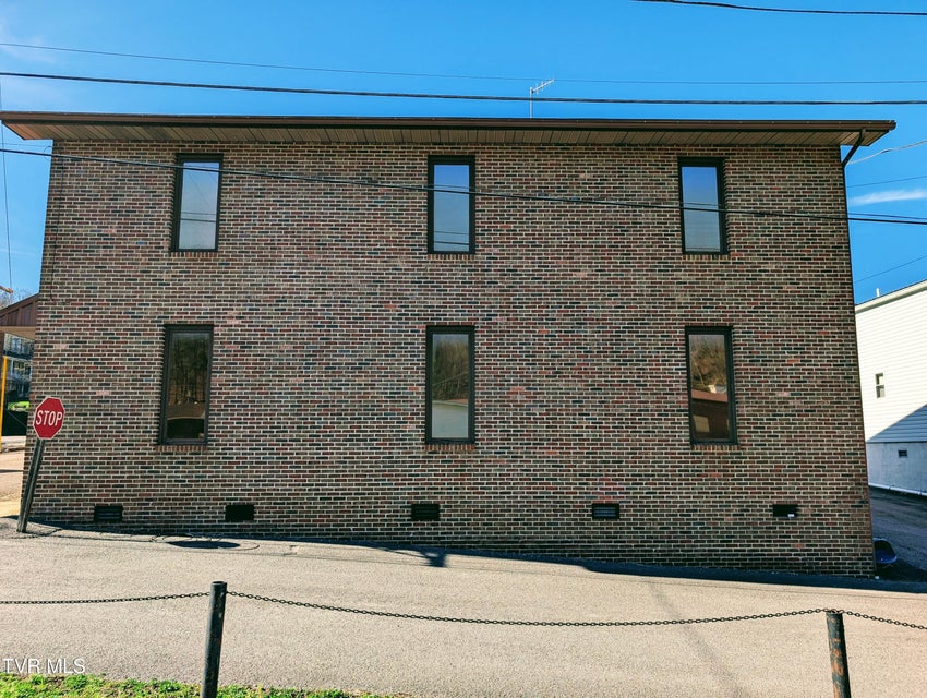 Photo #2: 133 Mcclure Avenue