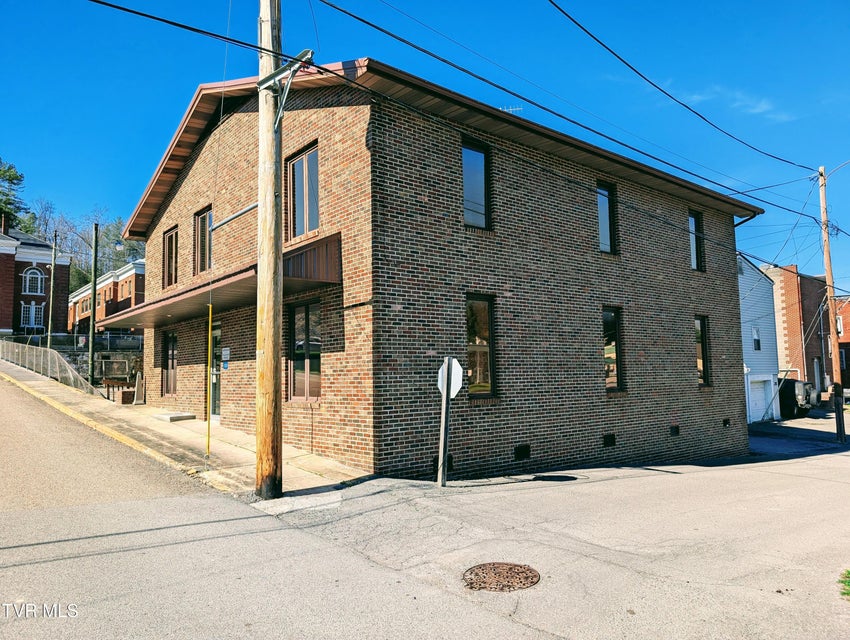 Photo #3: 133 Mcclure Avenue