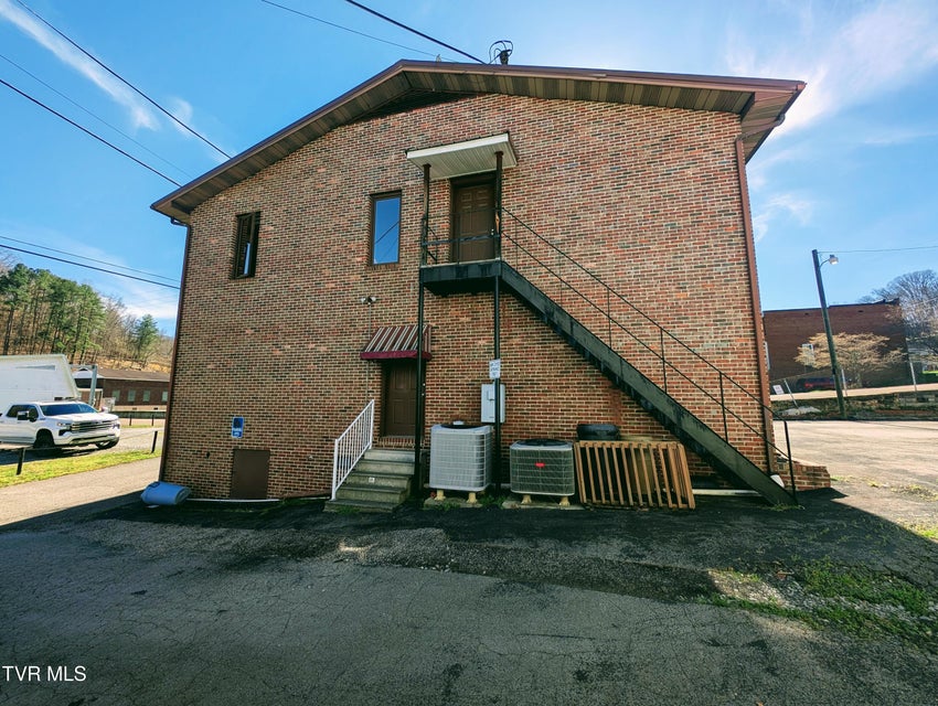 Photo #7: 133 Mcclure Avenue