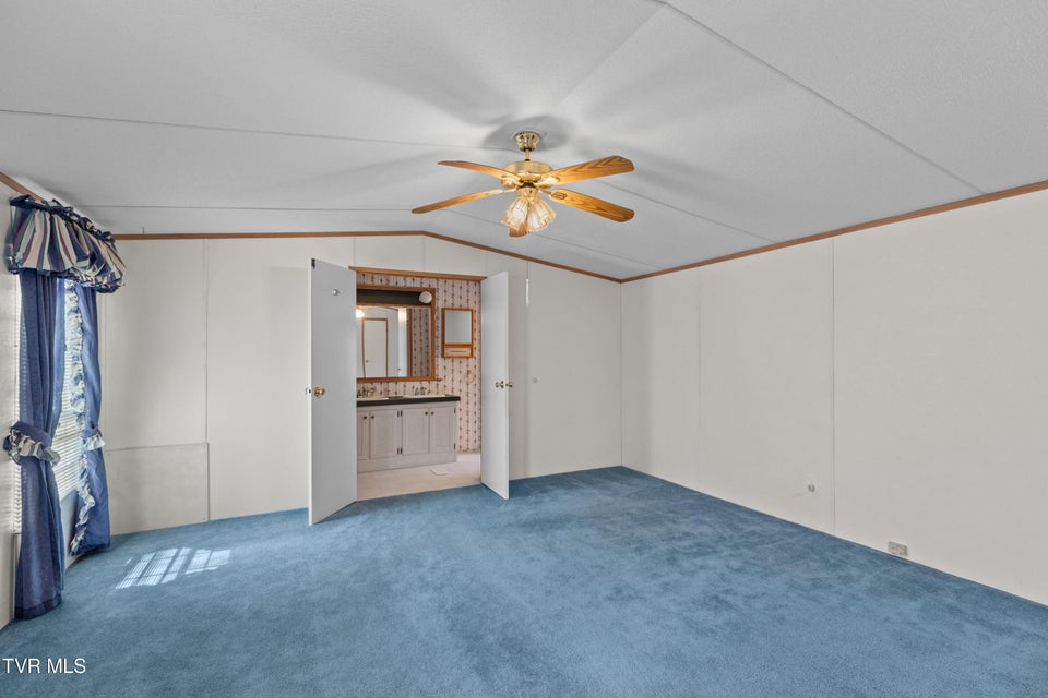 Photo #12: 286 Prospect Road