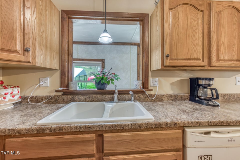 Photo #19: 220 Hillsboro Drive