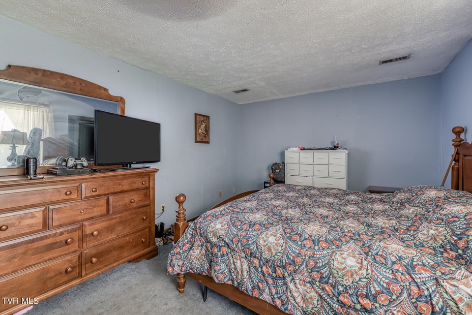 Photo #23: 220 Hillsboro Drive