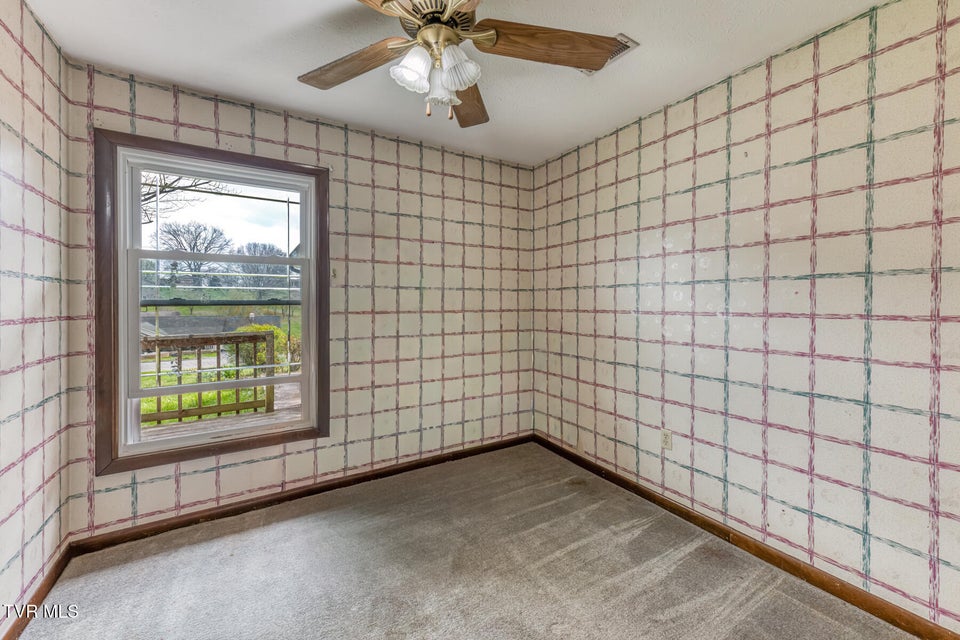 Photo #25: 220 Hillsboro Drive