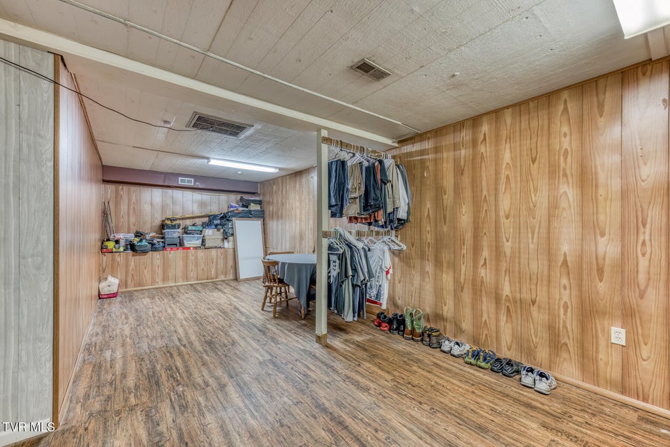 Photo #32: 220 Hillsboro Drive