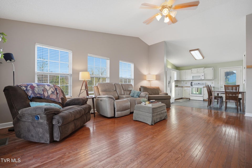 Photo #12: 1022 Justus Drive