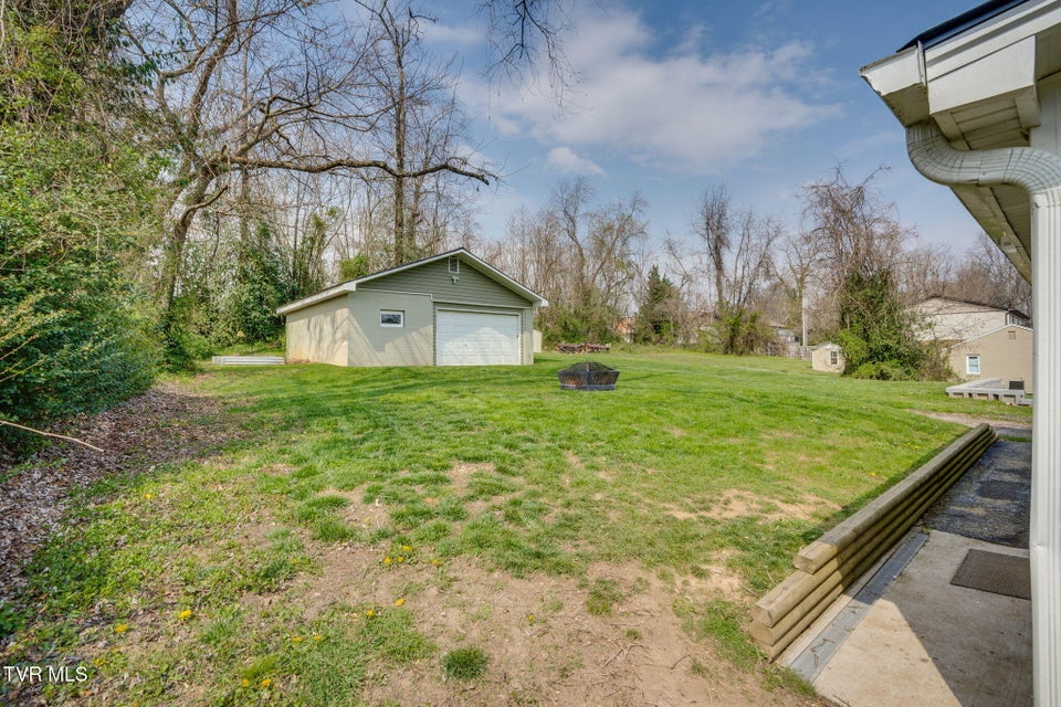 Photo #24: 1105 Miller Street