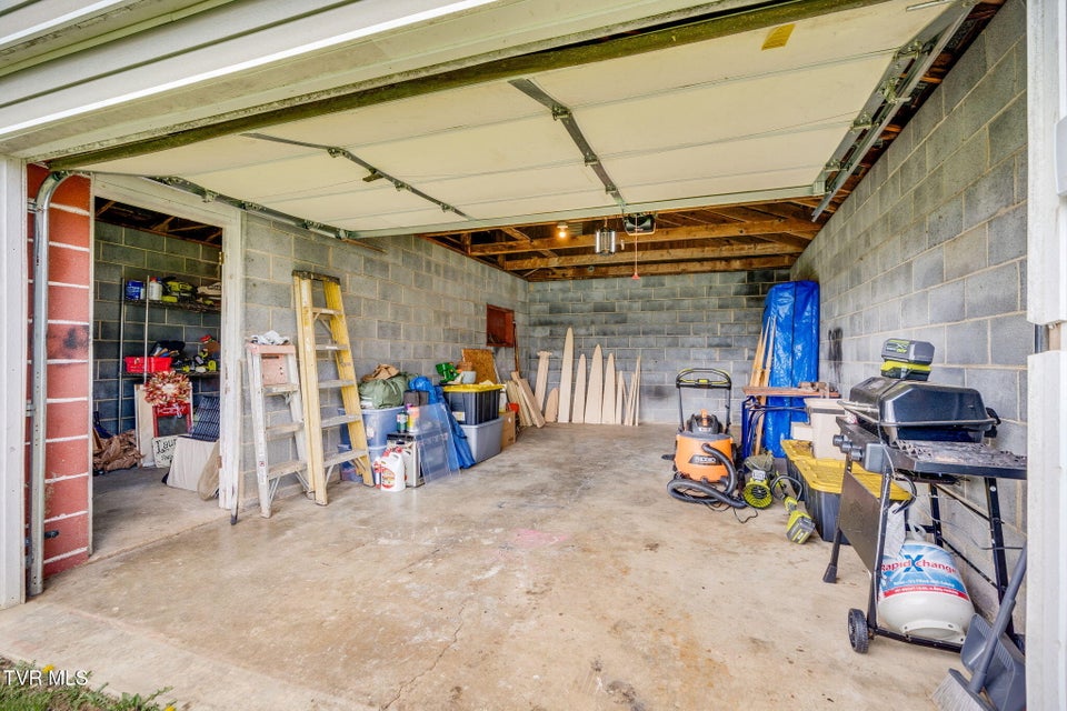 Photo #26: 1105 Miller Street