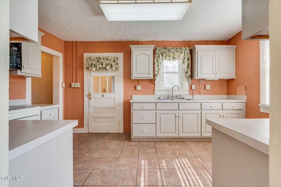 Photo #9: 1024 Mckinney Avenue