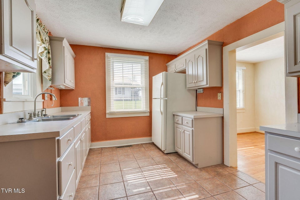 Photo #11: 1024 Mckinney Avenue