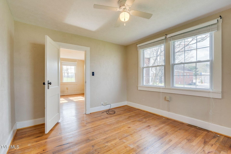 Photo #15: 1024 Mckinney Avenue