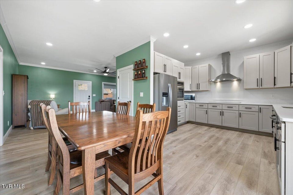 Photo #15: 12119 Lasalle Court