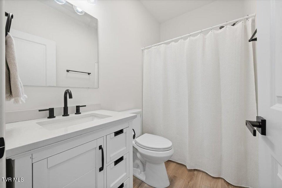 Photo #34: 12119 Lasalle Court