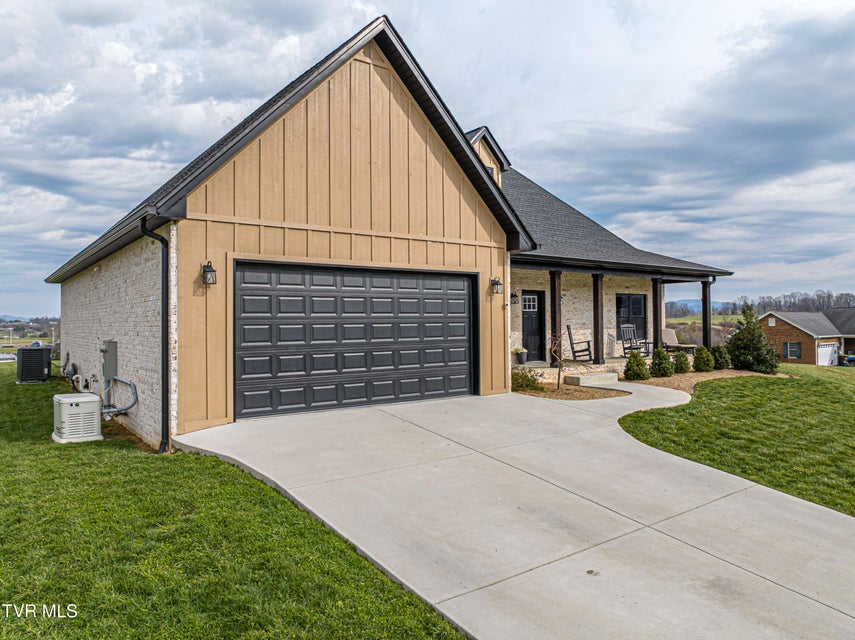 Photo #4: 12119 Lasalle Court