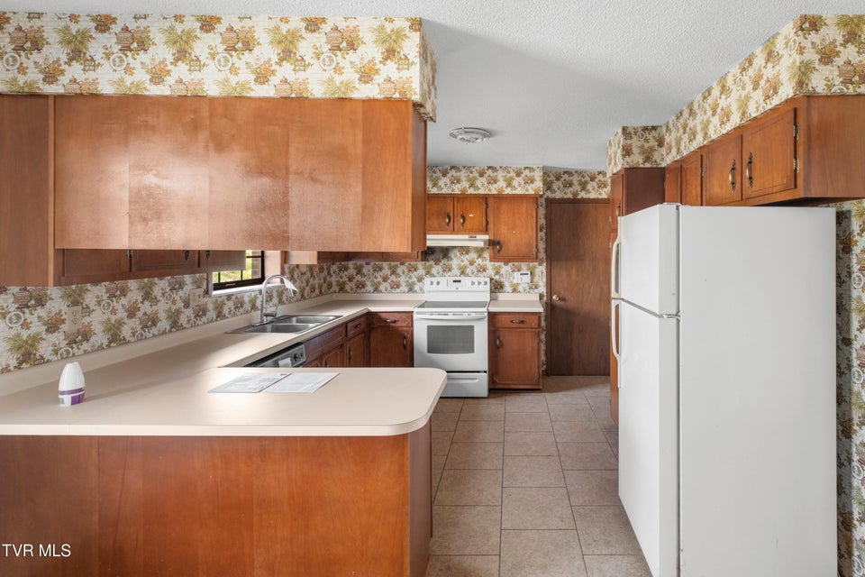 Photo #10: 145 Kelli Lane