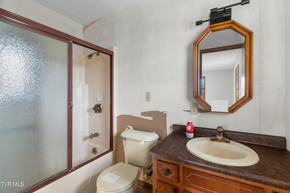 Photo #14: 145 Kelli Lane