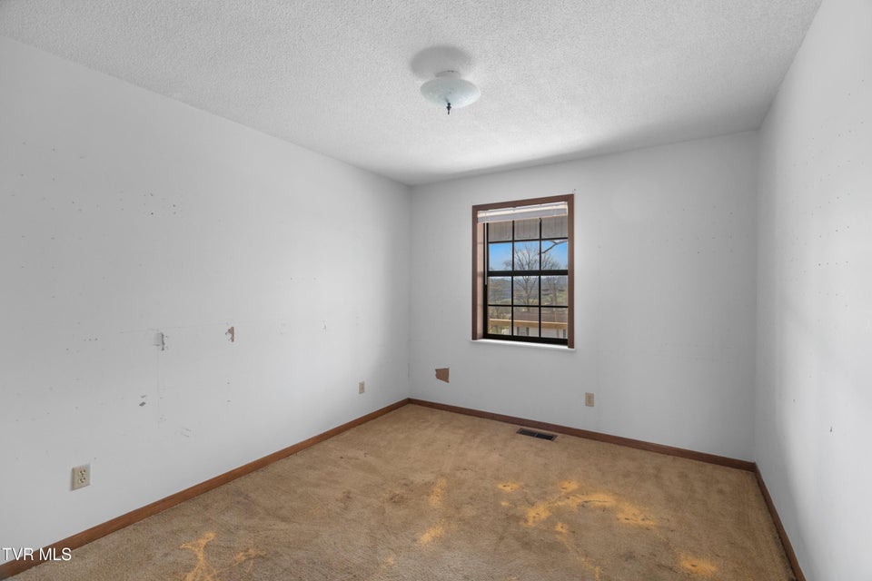 Photo #18: 145 Kelli Lane