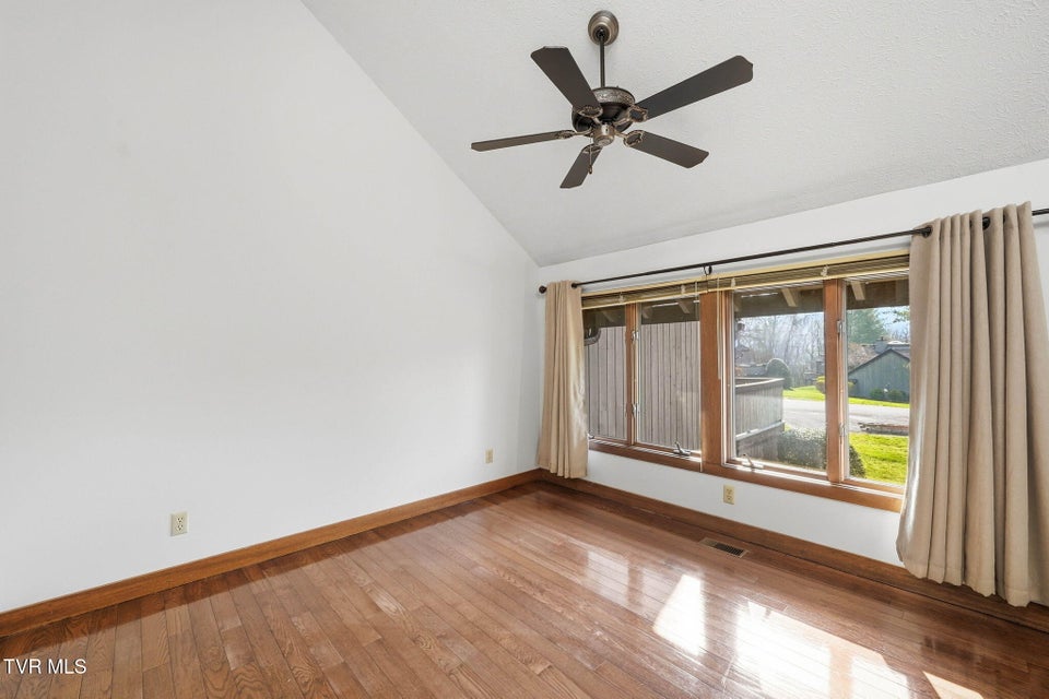 Photo #12: 136 Columbine Road