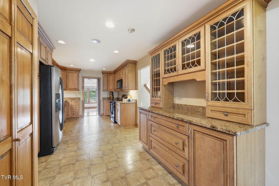 Photo #9: 136 Columbine Road