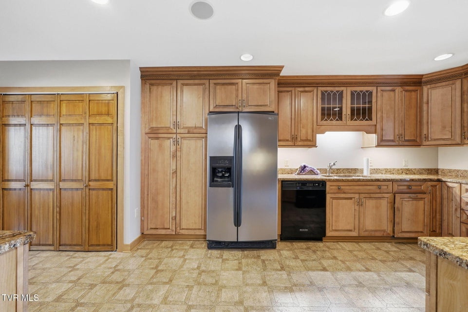 Photo #8: 136 Columbine Road