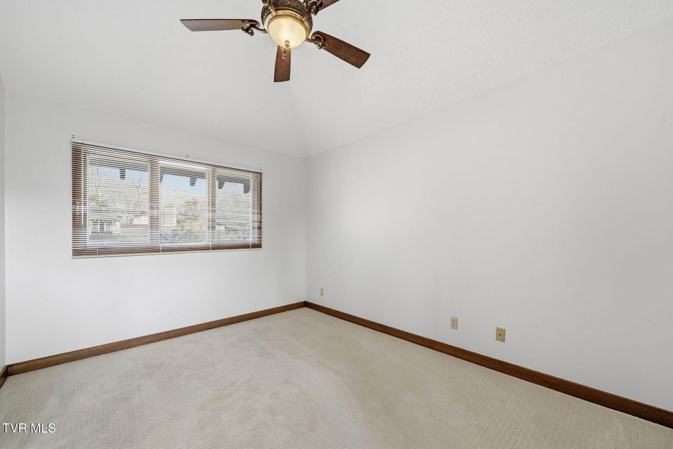 Photo #21: 136 Columbine Road