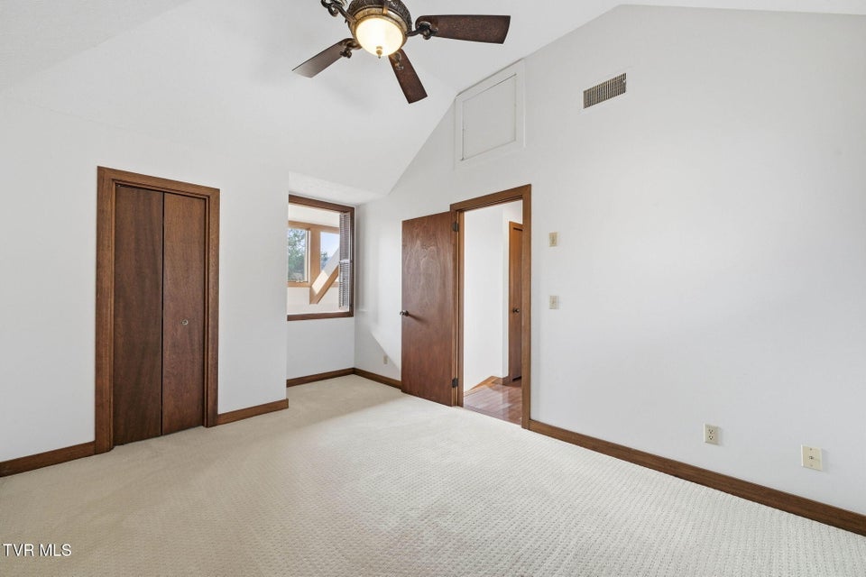 Photo #22: 136 Columbine Road