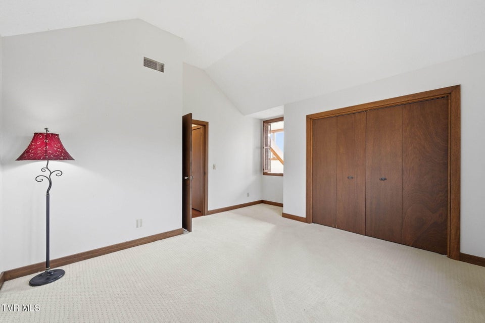 Photo #25: 136 Columbine Road