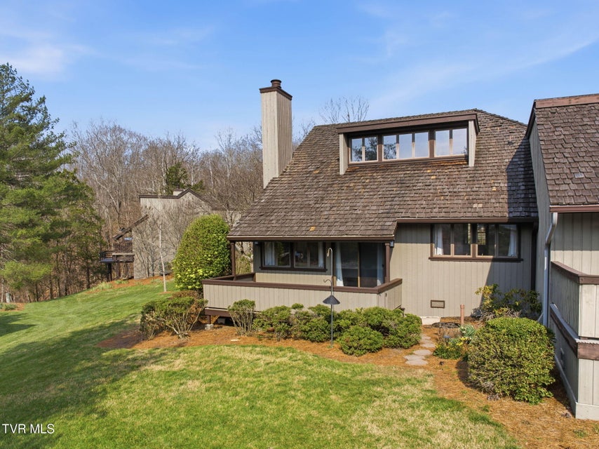 Photo #27: 136 Columbine Road