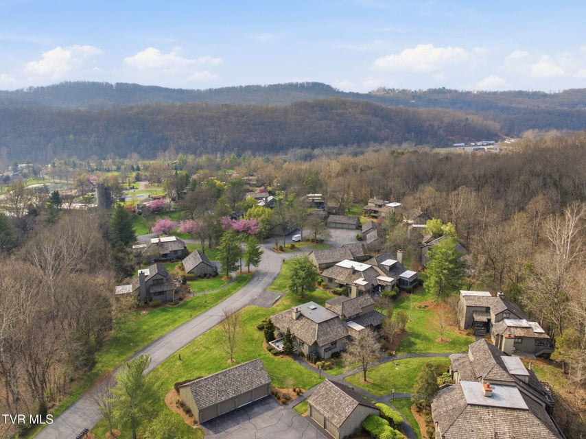 Photo #31: 136 Columbine Road