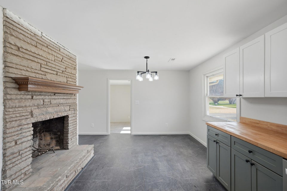 Photo #11: 309 Heaton Street