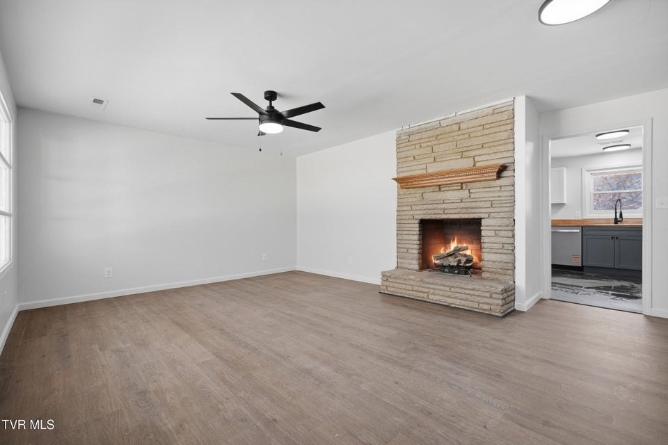 Photo #12: 309 Heaton Street