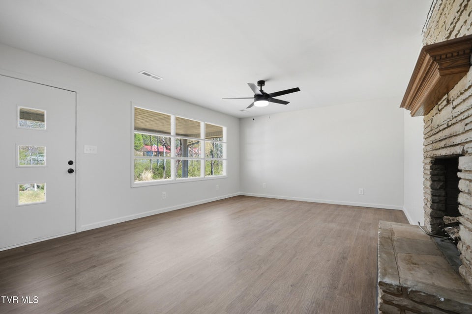 Photo #14: 309 Heaton Street