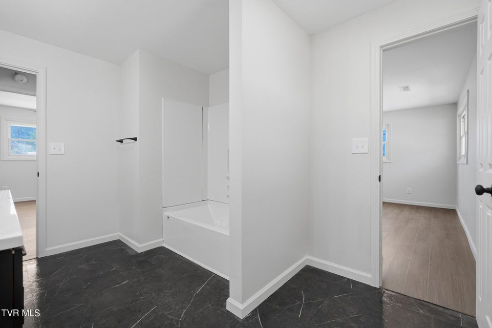 Photo #18: 309 Heaton Street