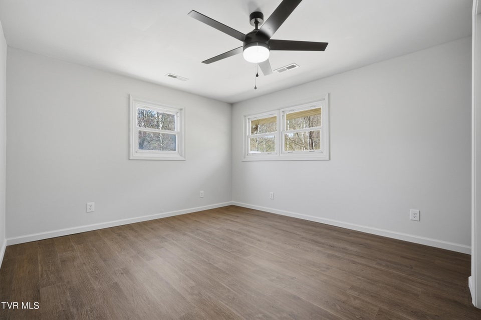 Photo #21: 309 Heaton Street