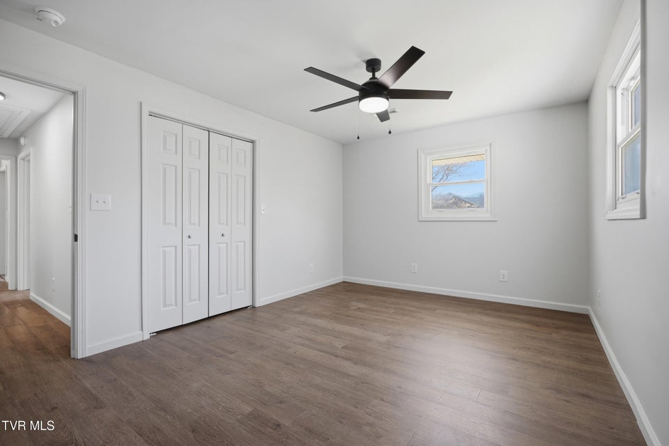 Photo #24: 309 Heaton Street