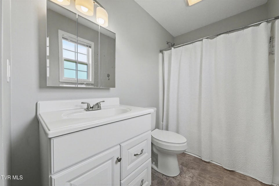 Photo #22: 1630 Whitehouse Road