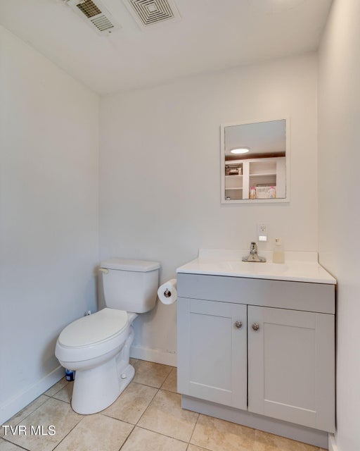 Photo #14: 302 Wilson Avenue