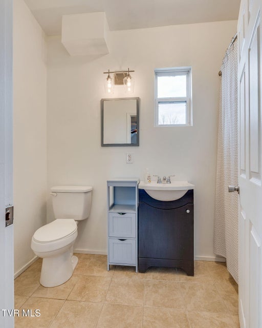 Photo #19: 302 Wilson Avenue