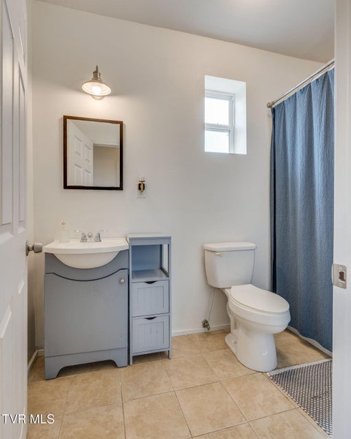 Photo #22: 302 Wilson Avenue