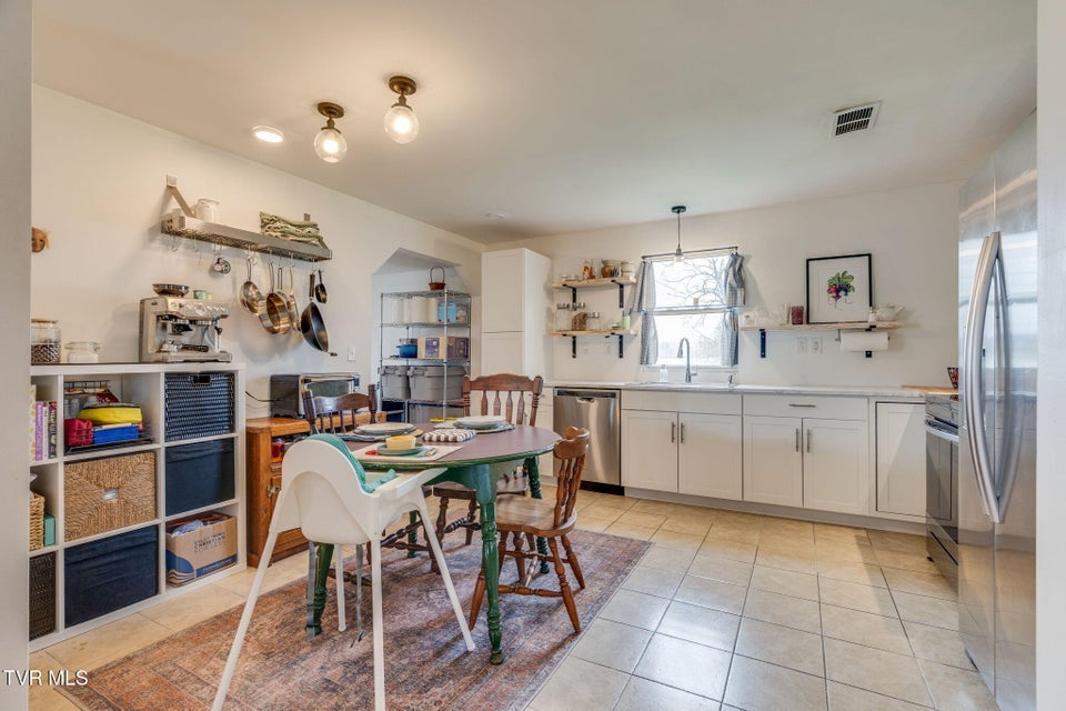 Photo #12: 302 Wilson Avenue