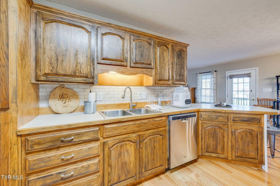 Photo #17: 300 Riverview Drive