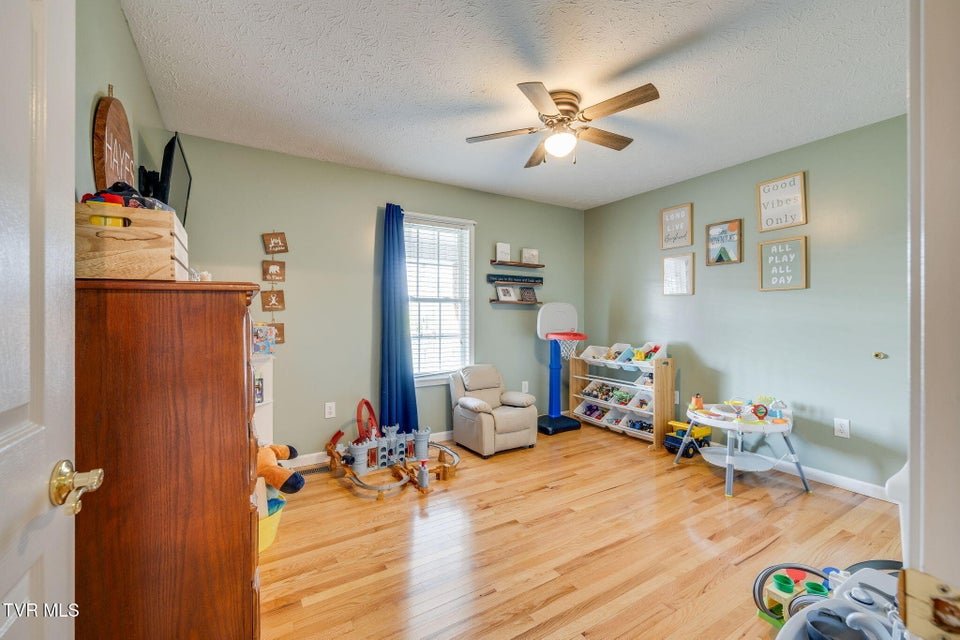 Photo #28: 300 Riverview Drive