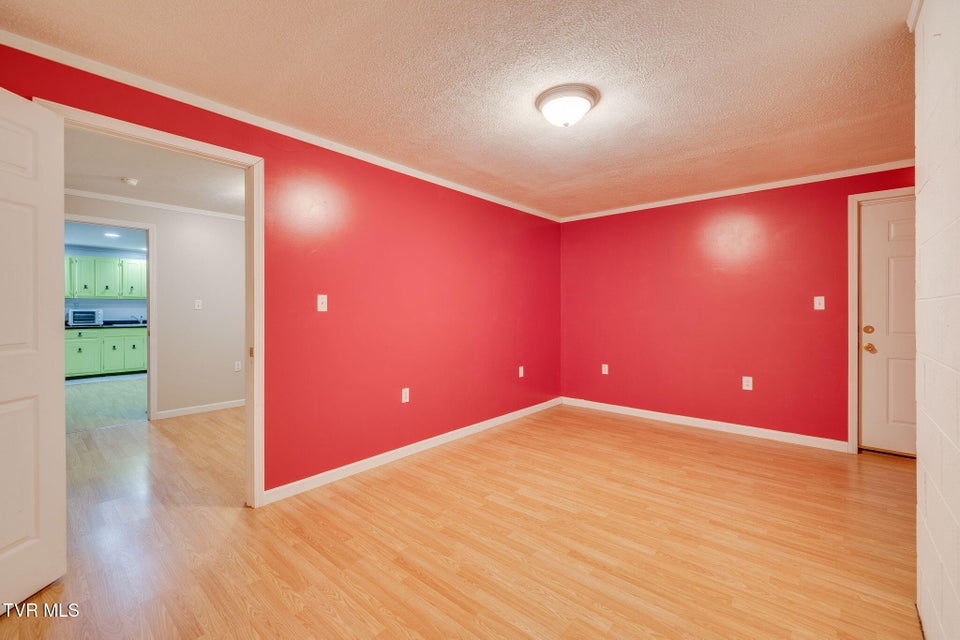 Photo #41: 300 Riverview Drive