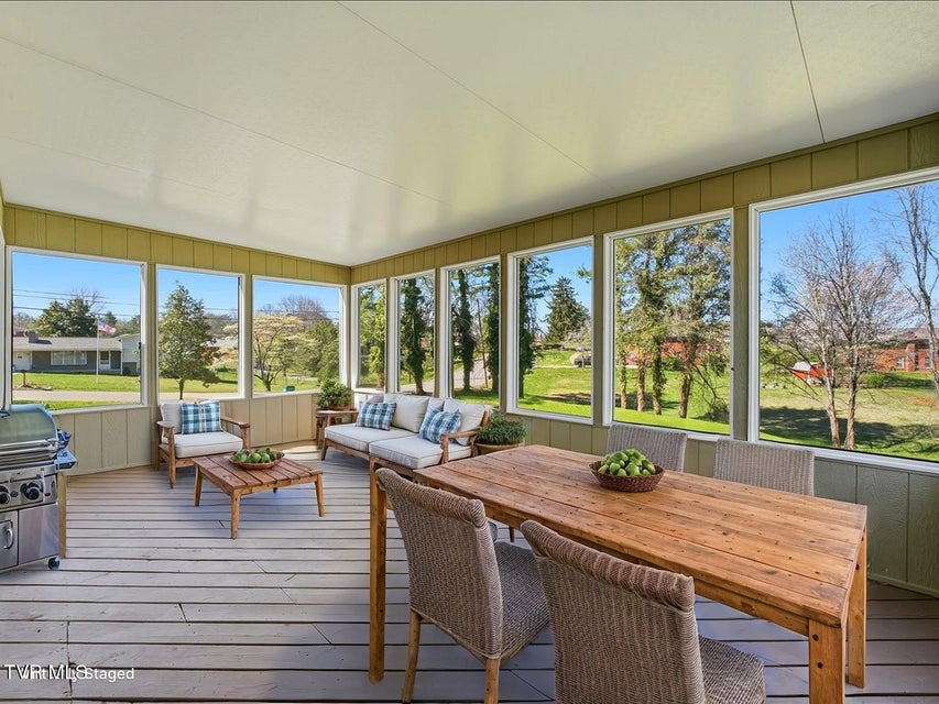 Photo #4: 452 Wilder Street