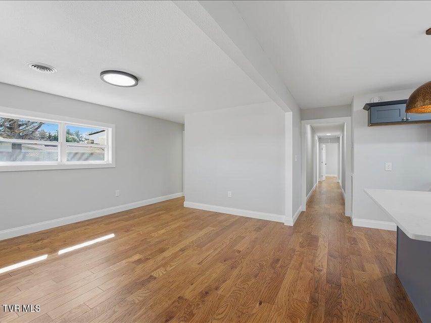 Photo #15: 452 Wilder Street