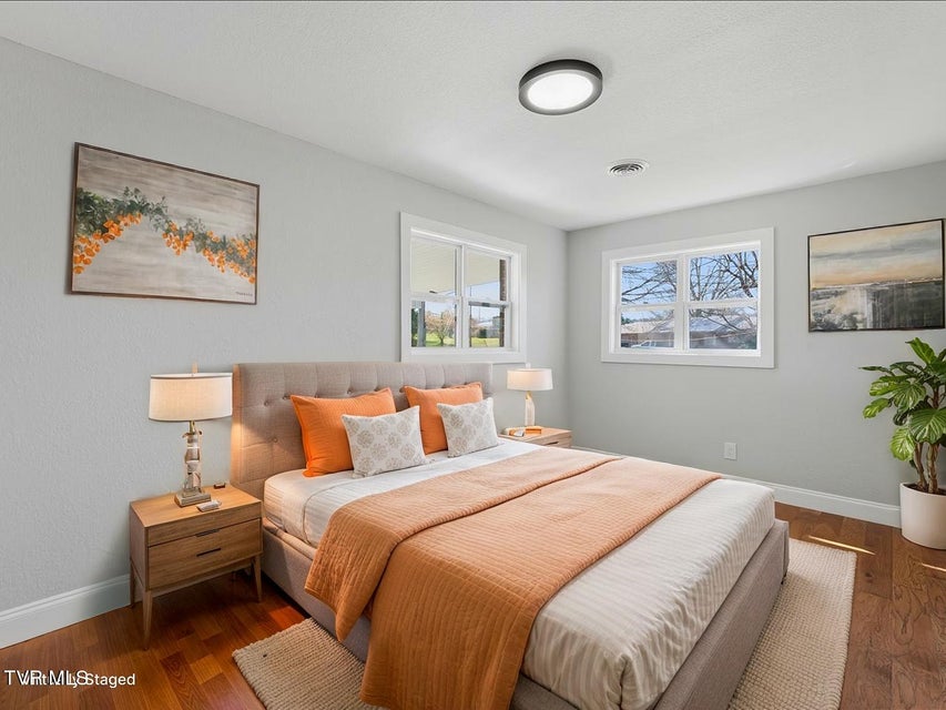 Photo #22: 452 Wilder Street